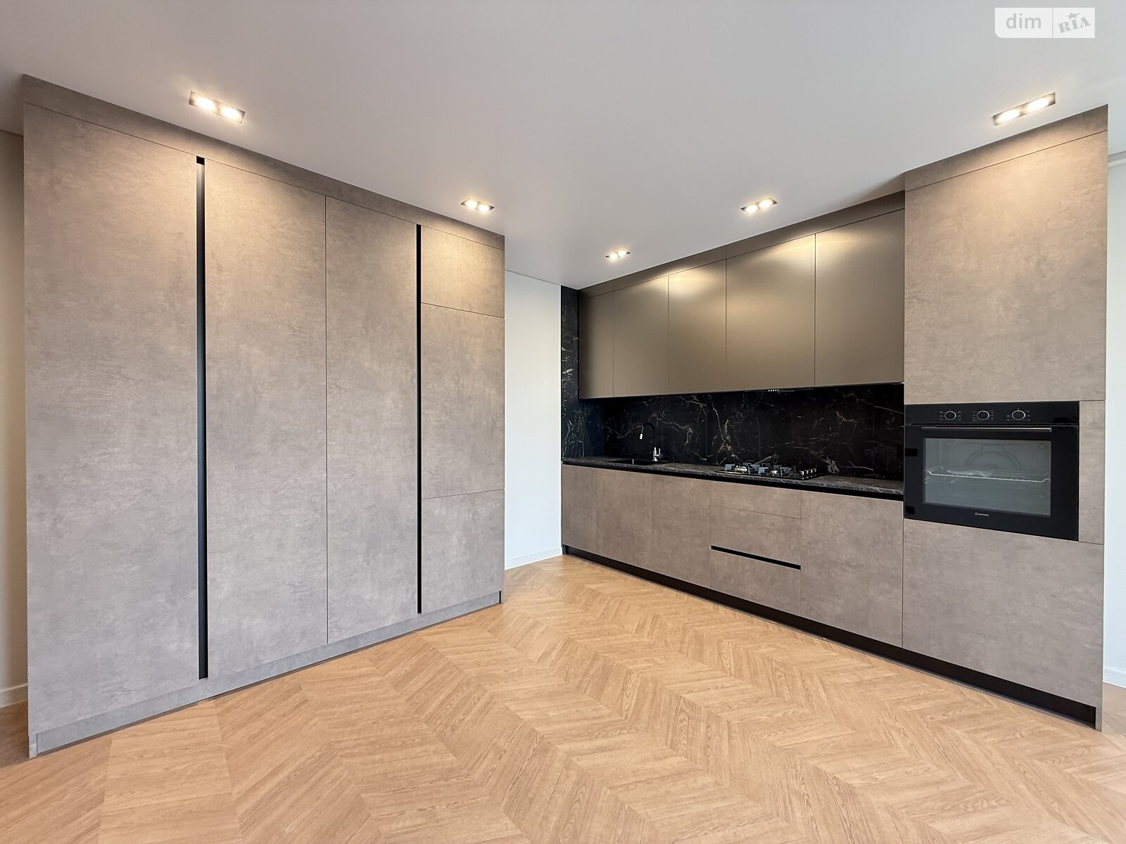 Продаж однокімнатної квартири в Рівному, на вул. Студентська 24, район Щасливе фото 1 Продаж однокімнатної квартири в Рівному, на вул. Студентська 24, район Щасливе фото 1