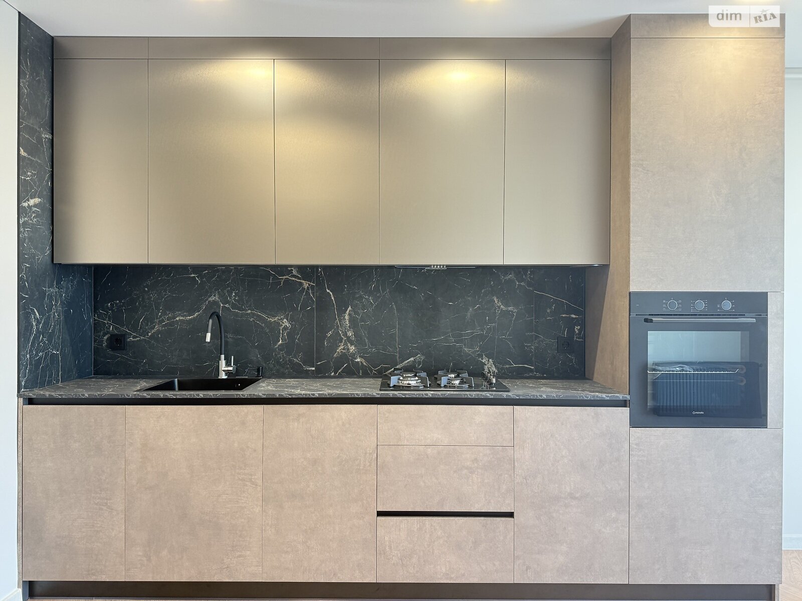 Продаж однокімнатної квартири в Рівному, на вул. Студентська 24, район Щасливе фото 1 Продаж однокімнатної квартири в Рівному, на вул. Студентська 24, район Щасливе фото 1