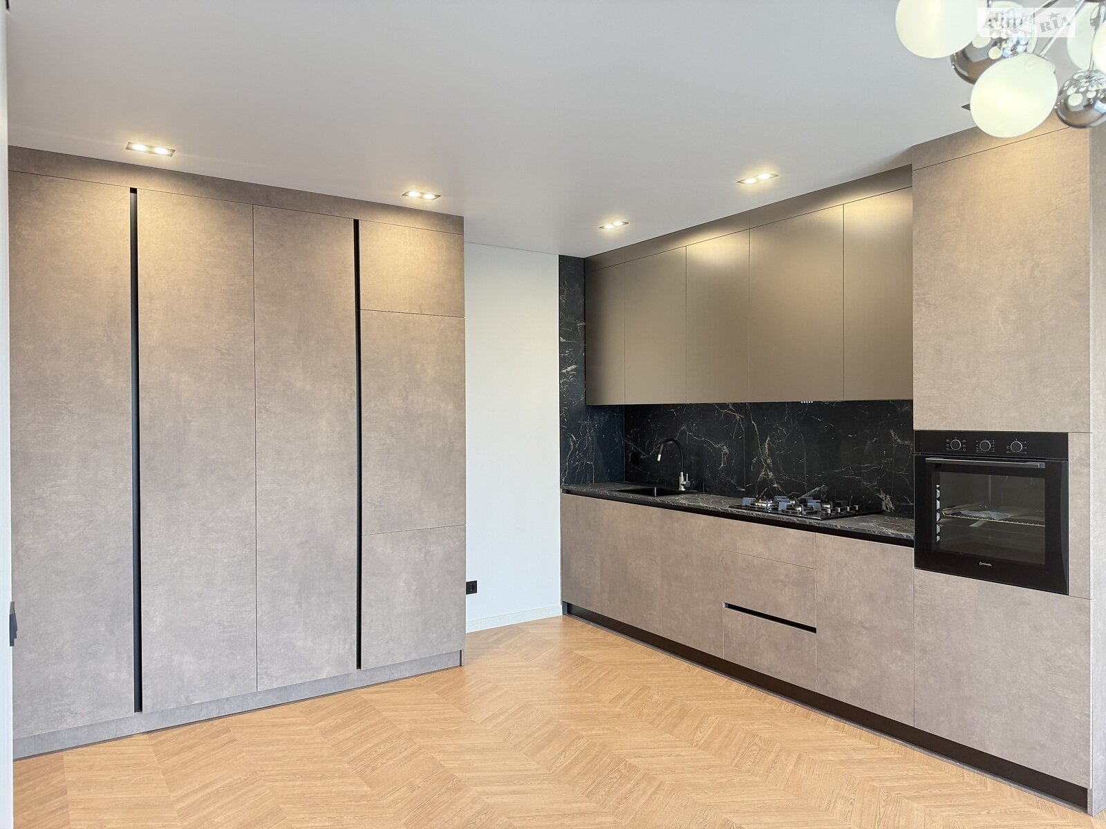 Продаж однокімнатної квартири в Рівному, на вул. Студентська 24, район Щасливе фото 1 Продаж однокімнатної квартири в Рівному, на вул. Студентська 24, район Щасливе фото 1