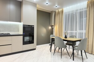 Продаж однокімнатної квартири в Рівному, на вул. Студентська 24, район Щасливе фото 2