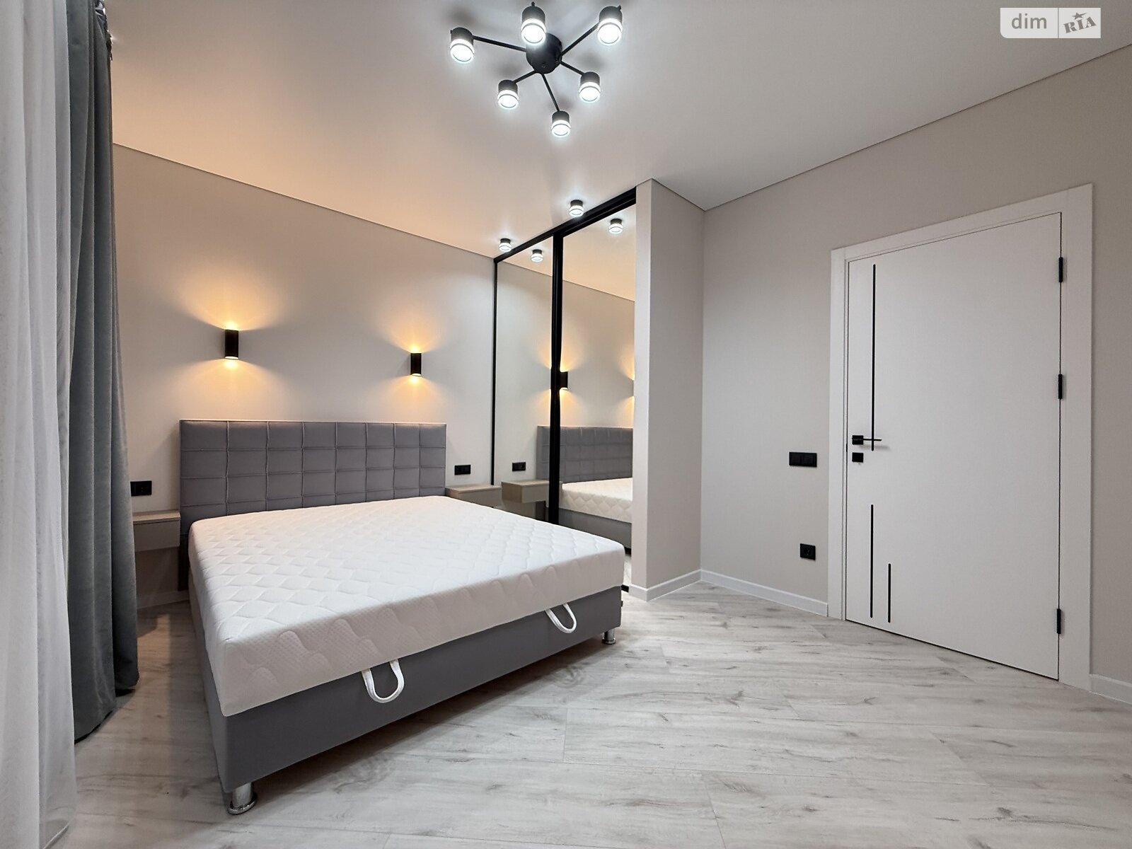 Продаж однокімнатної квартири в Рівному, на вул. Студентська 24, район Щасливе фото 1