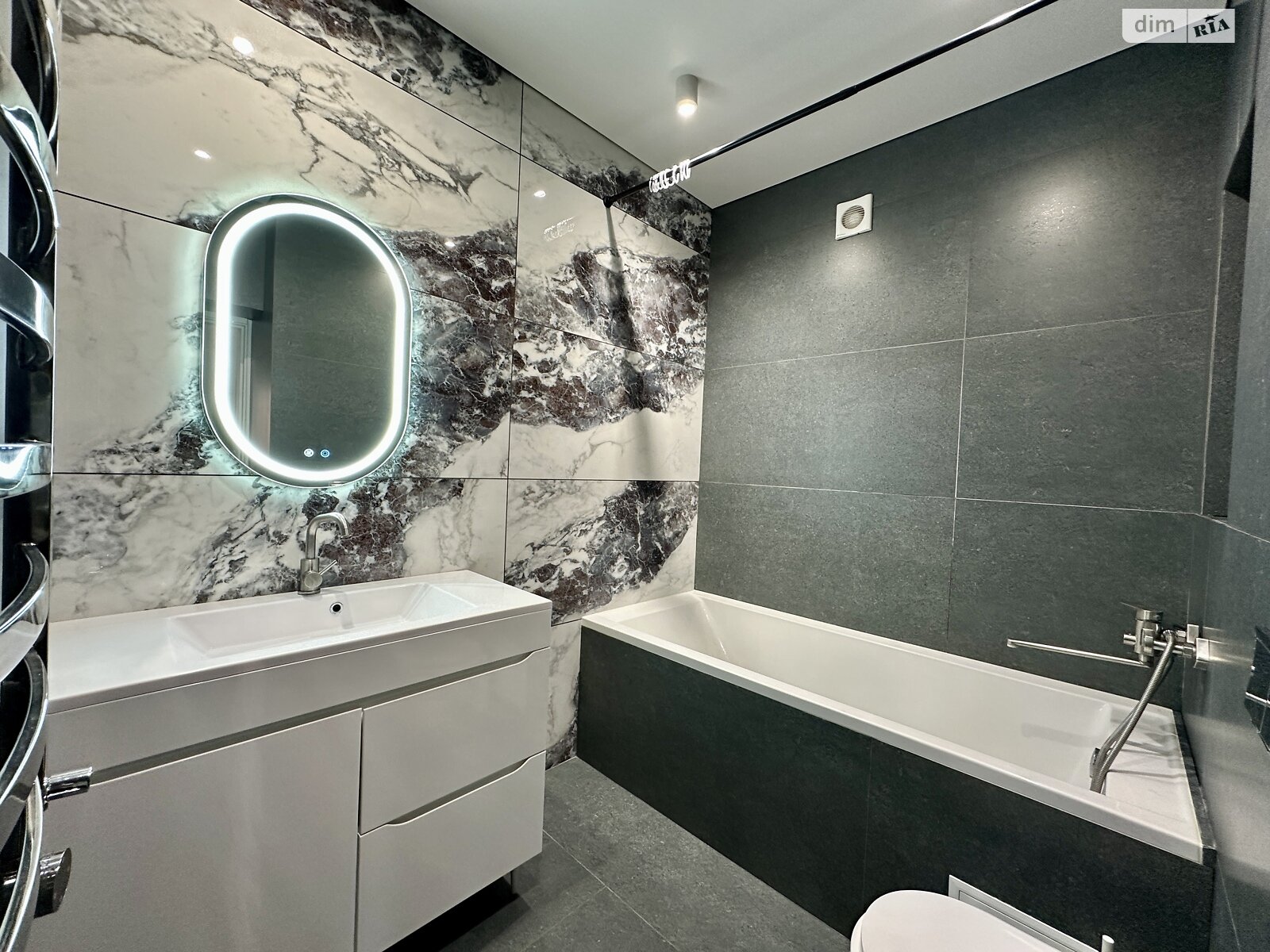 Продажа двухкомнатной квартиры в Ровно, на ул. Студенческая 34А, район Счастливое фото 1