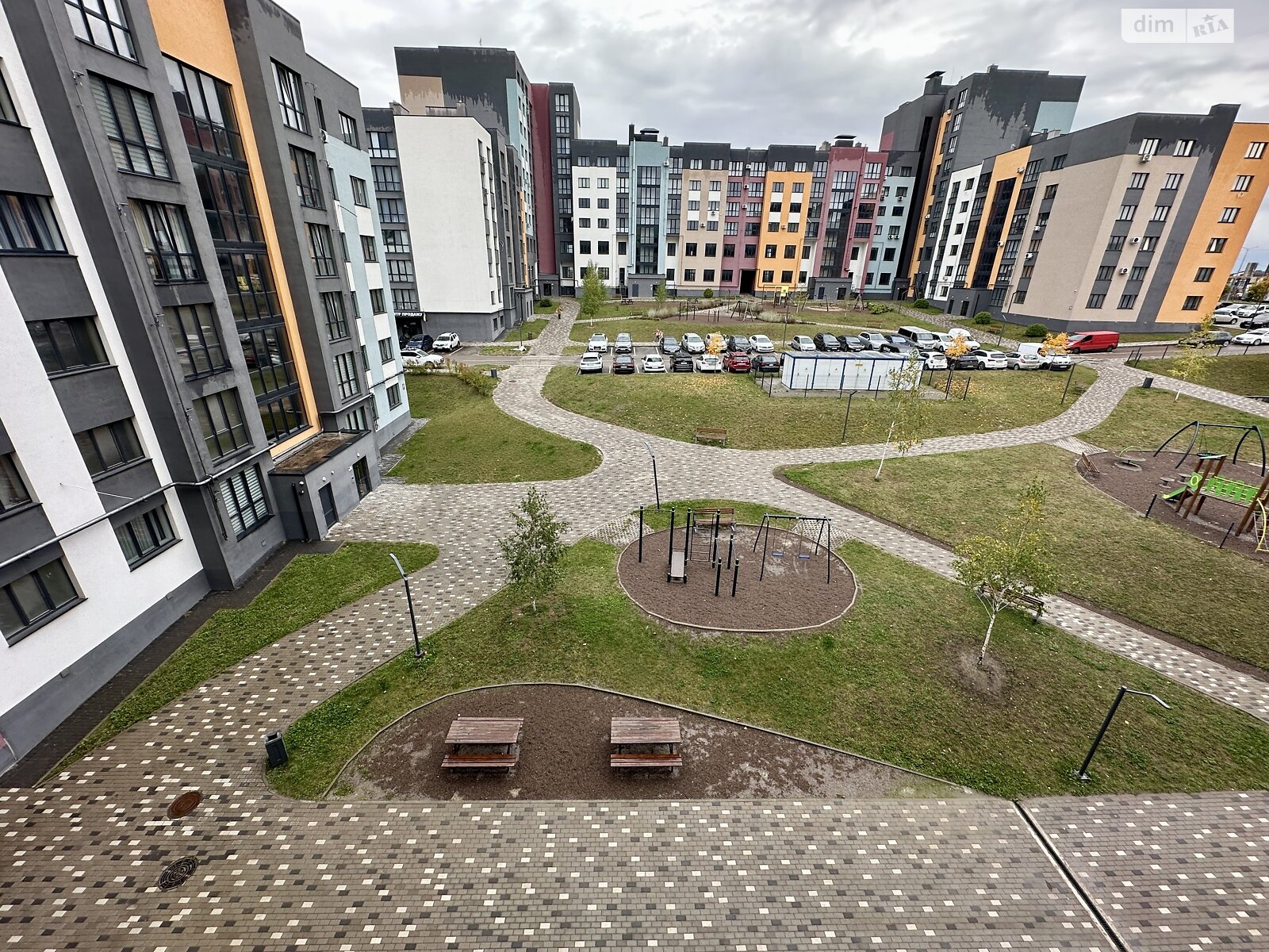 Продажа двухкомнатной квартиры в Ровно, на ул. Студенческая 34А, район Счастливое фото 1