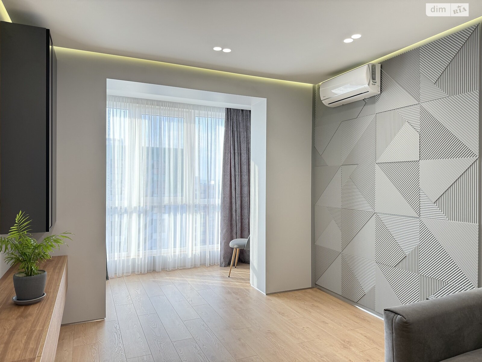 Продажа трехкомнатной квартиры в Ровно, на ул. Студенческая 32, район Счастливое фото 1