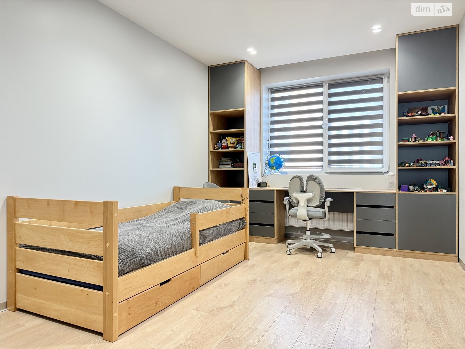 Продажа трехкомнатной квартиры в Ровно, на ул. Студенческая 32, район Счастливое фото 1