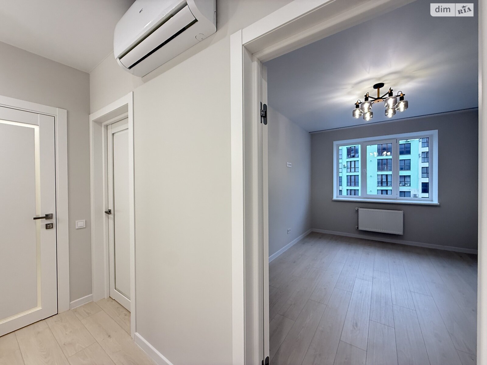 Продажа двухкомнатной квартиры в Ровно, на ул. Студенческая 24А, район Счастливое фото 1