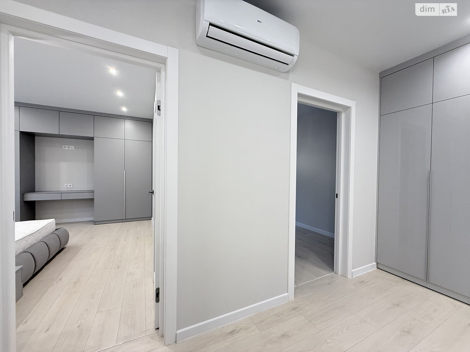 Продажа двухкомнатной квартиры в Ровно, на ул. Студенческая 24А, район Счастливое фото 1