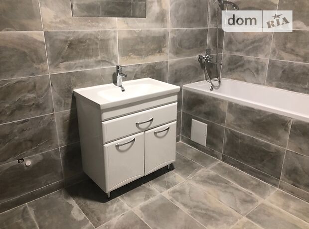 Продажа двухкомнатной квартиры в Ровно, на Чорновола район Счастливое фото 1 Продажа двухкомнатной квартиры в Ровно, на Чорновола район Счастливое фото 1