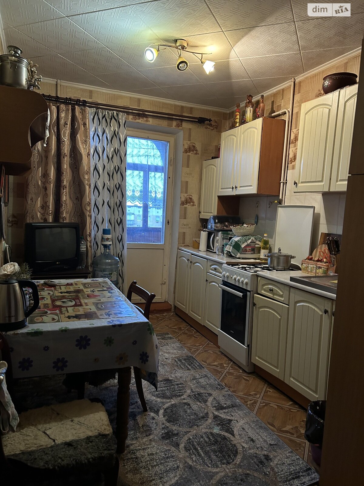 Продажа пятикомнатной квартиры в Ровно, на ул. Шухевича Романа, район Северный фото 1