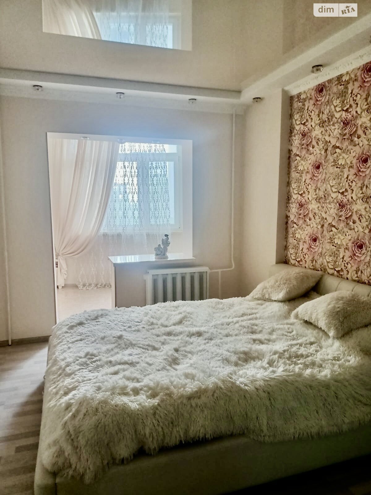 Продажа трехкомнатной квартиры в Ровно, на ул. Коновальца Евгения 7, район Северный фото 1