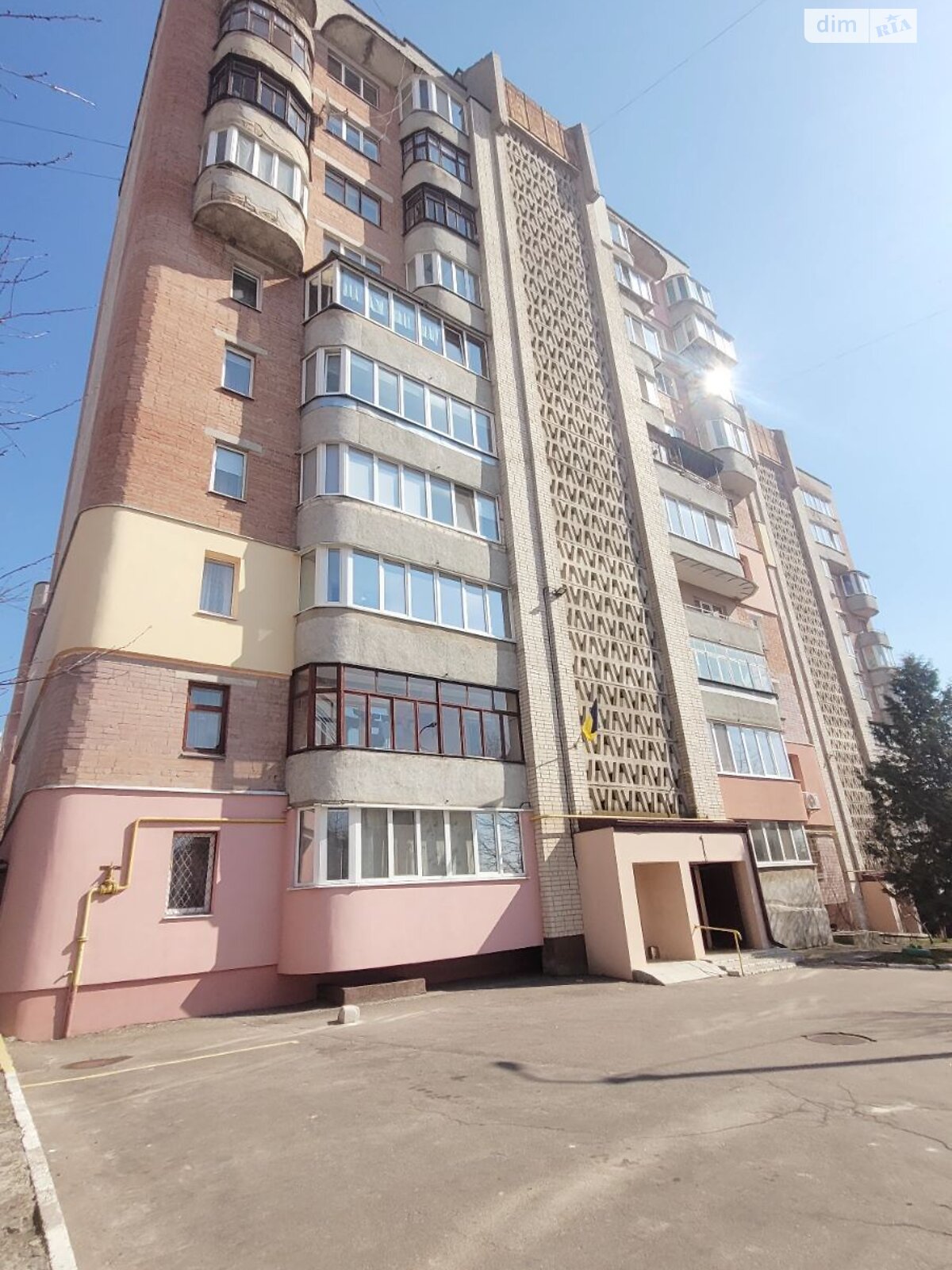 Продажа двухкомнатной квартиры в Ровно, на ул. Коновальца Евгения, район Северный фото 1 Продажа двухкомнатной квартиры в Ровно, на ул. Коновальца Евгения, район Северный фото 1