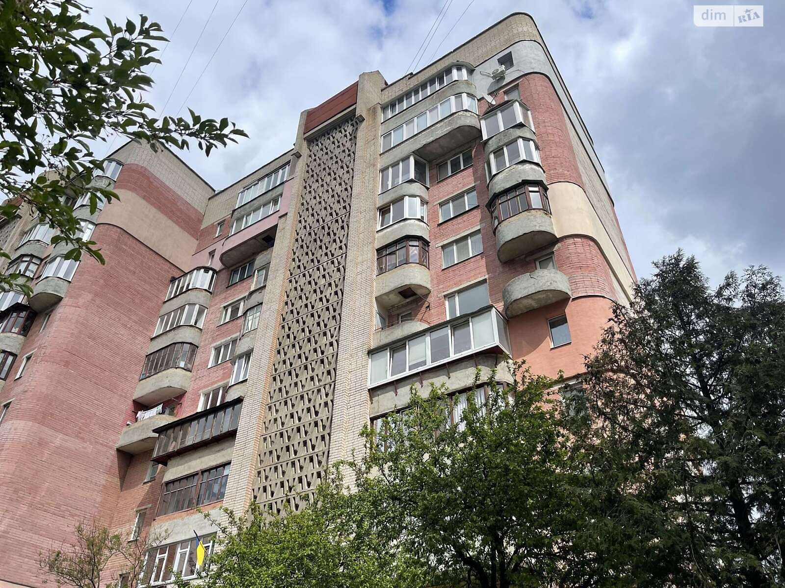 Продажа трехкомнатной квартиры в Ровно, на ул. Коновальца Евгения, район Северный фото 1 Продажа трехкомнатной квартиры в Ровно, на ул. Коновальца Евгения, район Северный фото 1