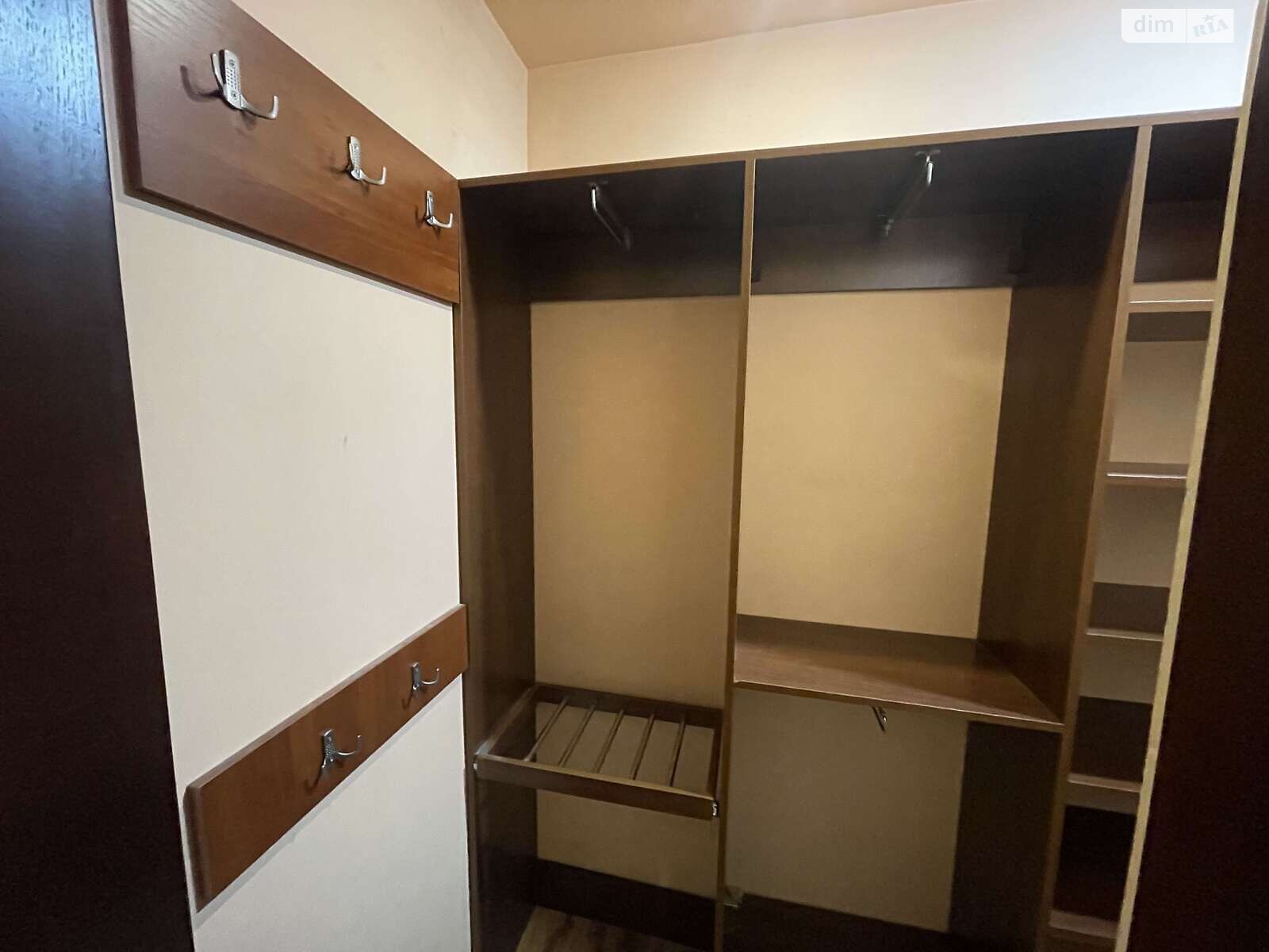 Продажа трехкомнатной квартиры в Ровно, на ул. Коновальца Евгения, район Северный фото 1 Продажа трехкомнатной квартиры в Ровно, на ул. Коновальца Евгения, район Северный фото 1