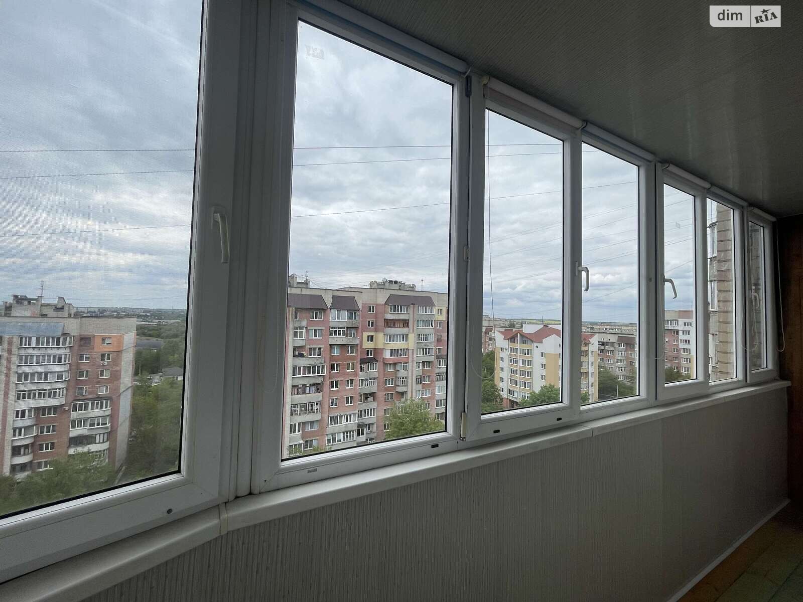 Продажа трехкомнатной квартиры в Ровно, на ул. Коновальца Евгения, район Северный фото 1 Продажа трехкомнатной квартиры в Ровно, на ул. Коновальца Евгения, район Северный фото 1