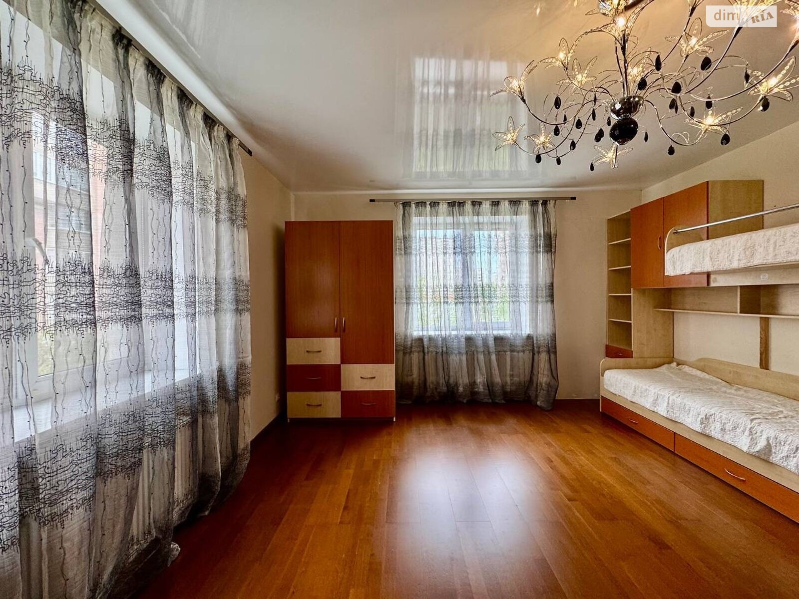 Продаж двокімнатної квартири в Рівному, на вул. Коновальця Євгена 34, район Північний фото 1