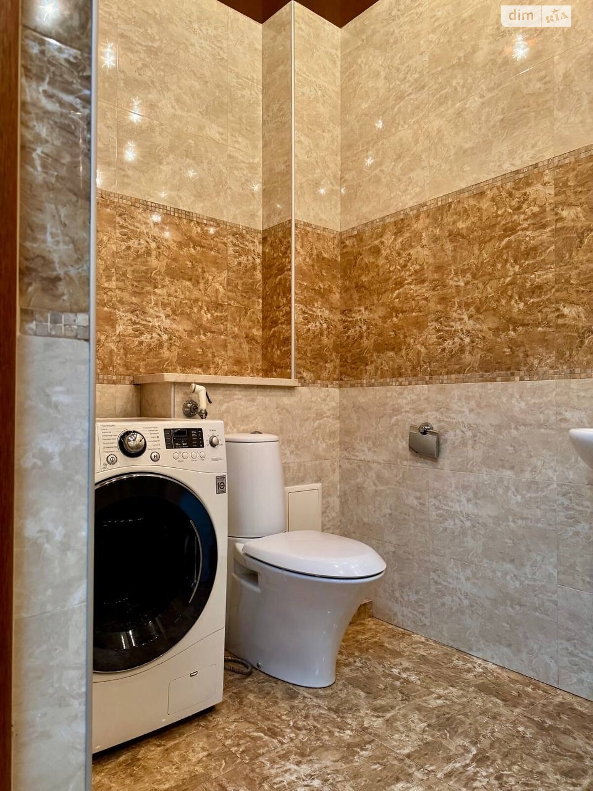 Продаж двокімнатної квартири в Рівному, на вул. Коновальця Євгена 34, район Північний фото 1