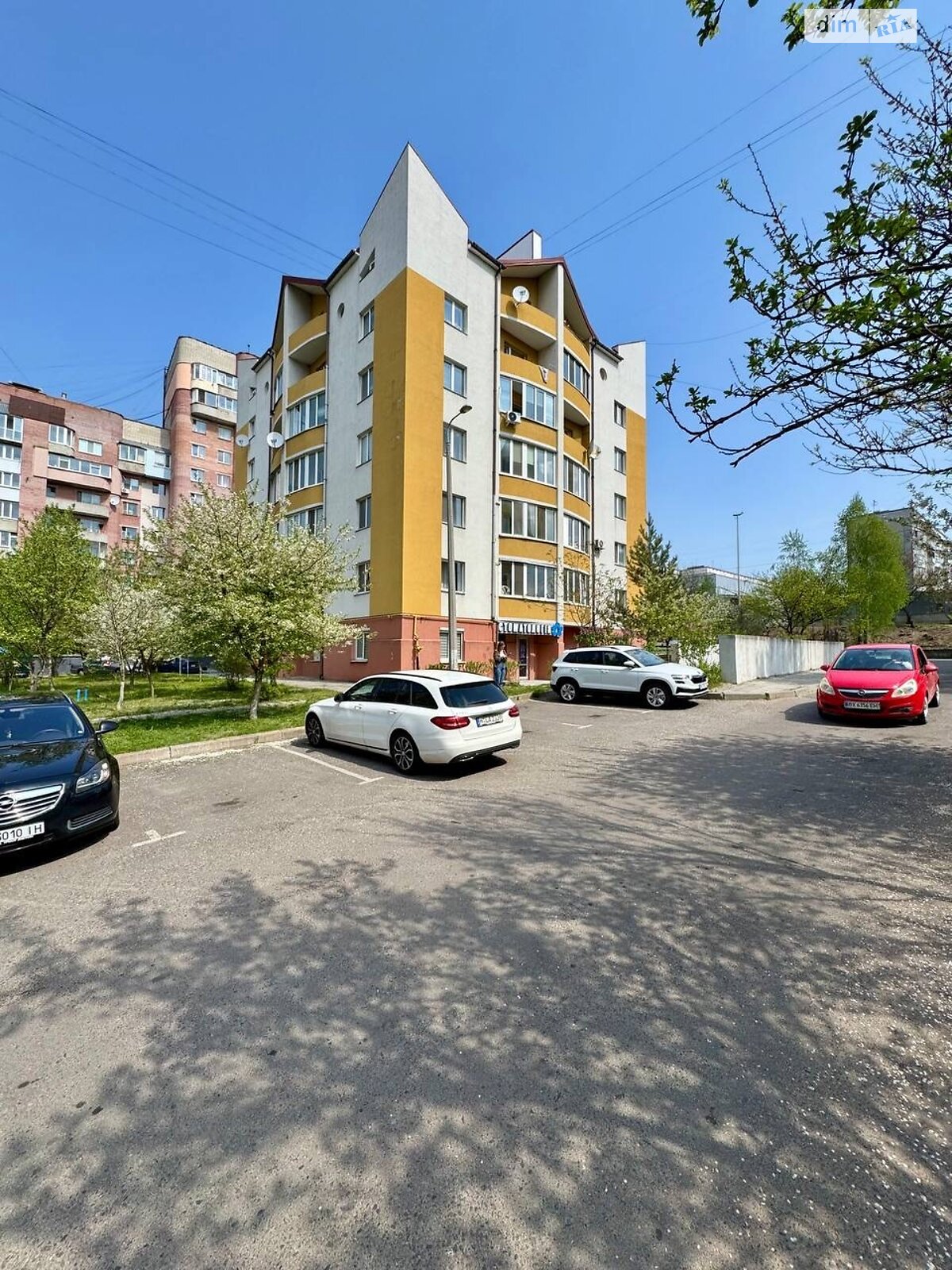 Продаж двокімнатної квартири в Рівному, на вул. Коновальця Євгена 34, район Північний фото 1