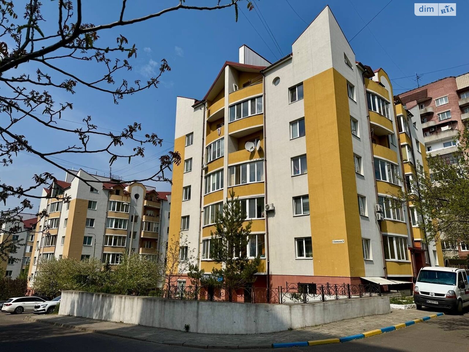 Продаж двокімнатної квартири в Рівному, на вул. Коновальця Євгена 34, район Північний фото 1