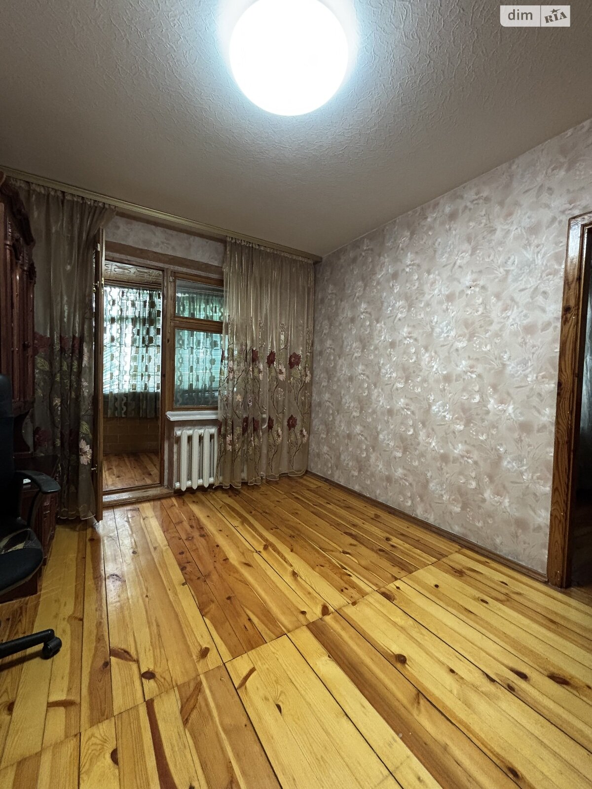 Продаж трикімнатної квартири в Рівному, на вул. Коновальця Євгена 10, район Північний фото 1