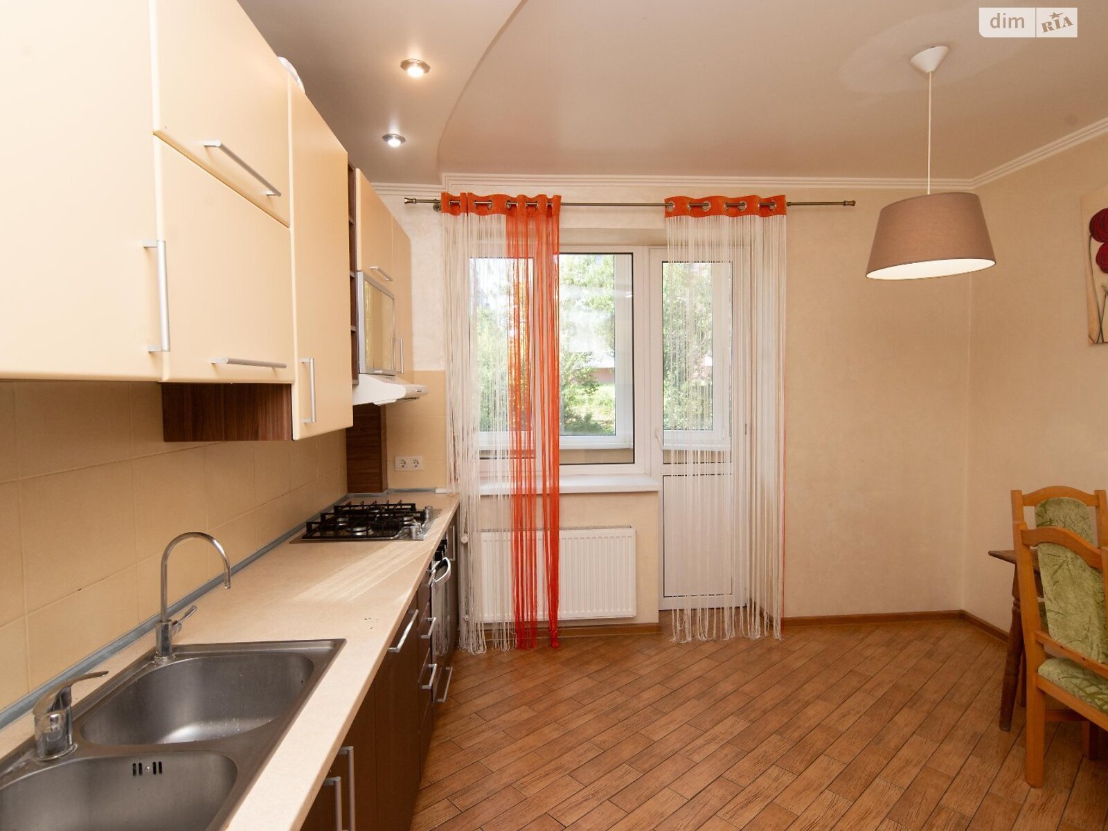 Продаж чотирикімнатної квартири в Рівному, на вул. Коновальця Євгена 44, район Північний фото 1 Продаж чотирикімнатної квартири в Рівному, на вул. Коновальця Євгена 44, район Північний фото 1