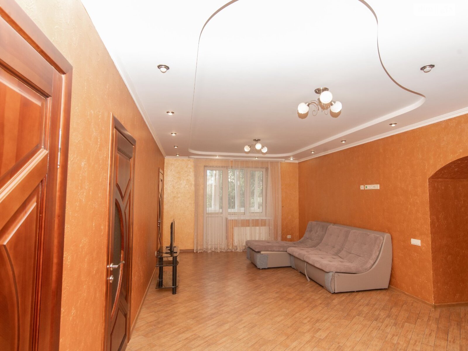 Продаж чотирикімнатної квартири в Рівному, на вул. Коновальця Євгена 44, район Північний фото 1 Продаж чотирикімнатної квартири в Рівному, на вул. Коновальця Євгена 44, район Північний фото 1