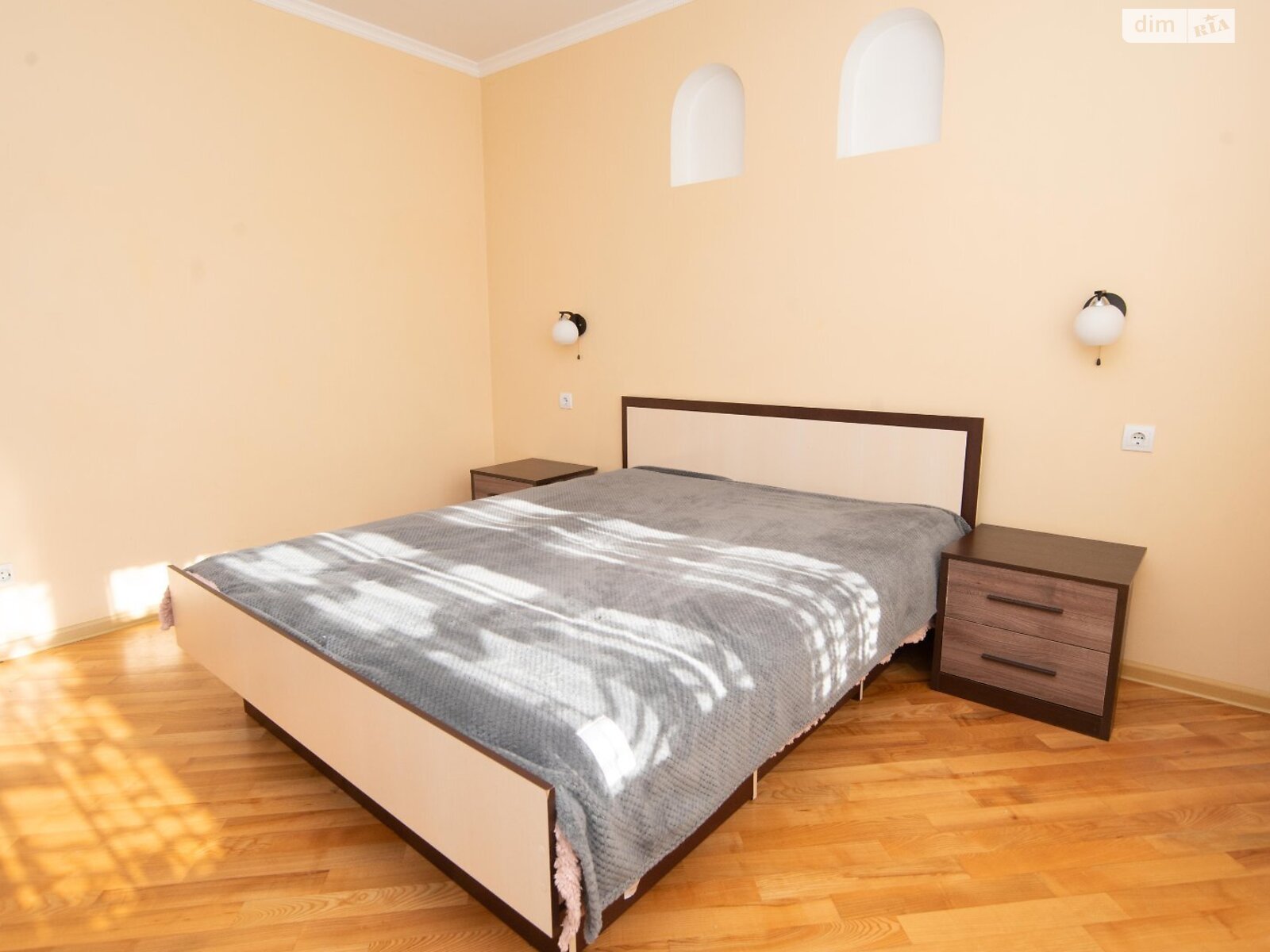 Продаж чотирикімнатної квартири в Рівному, на вул. Коновальця Євгена 44, район Північний фото 1 Продаж чотирикімнатної квартири в Рівному, на вул. Коновальця Євгена 44, район Північний фото 1