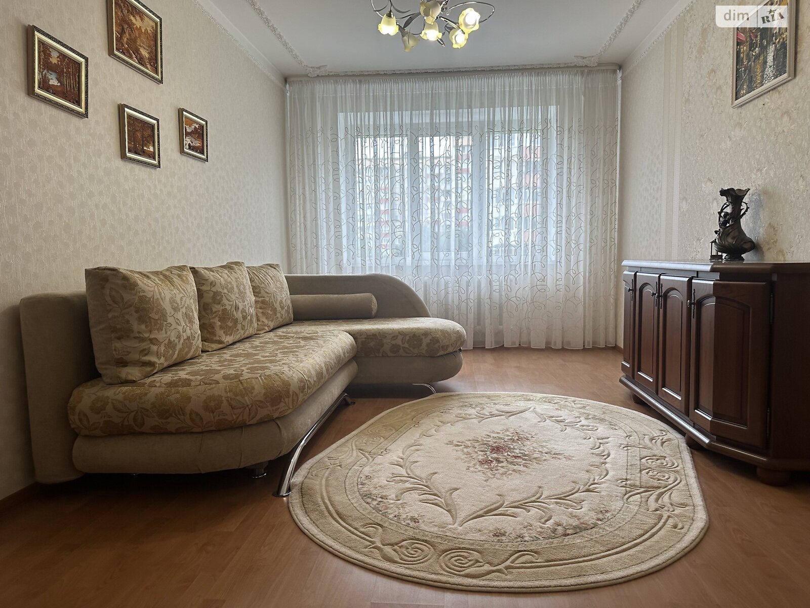 Продаж трикімнатної квартири в Рівному, на вул. Коновальця Євгена 6, район Північний фото 1