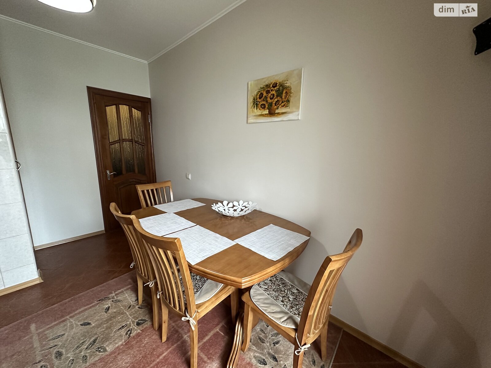 Продаж трикімнатної квартири в Рівному, на вул. Коновальця Євгена 6, район Північний фото 1