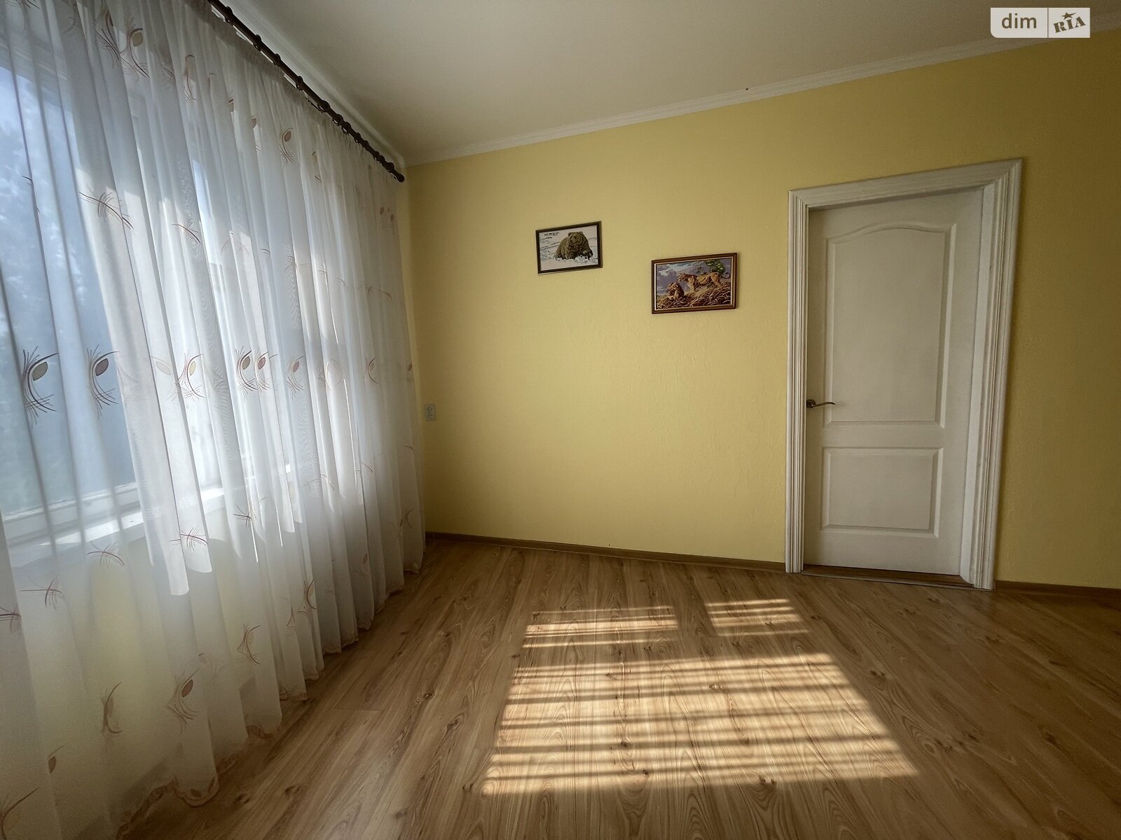 Продажа пятикомнатной квартиры в Ровно, на ул. Шухевича Романа 18, район Северный фото 1