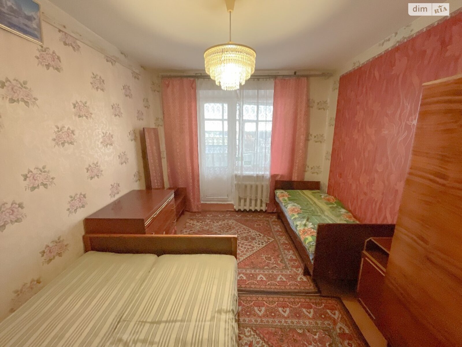 Продажа трехкомнатной квартиры в Ровно, на ул. Шухевича Романа, район Северный фото 1