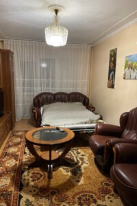 Продажа трехкомнатной квартиры в Ровно, на ул. Волынской Дивизии, район Северный фото 2