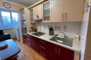 Продаж трикімнатної квартири в Рівному, на вул. Волинської Дивізії, район Північний фото 2