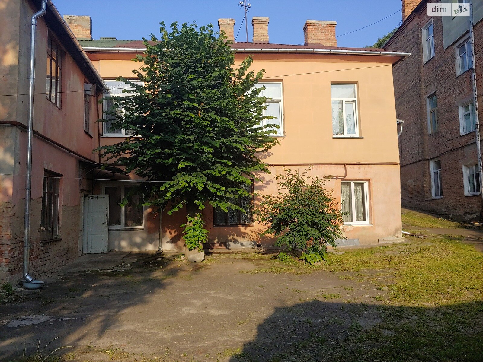Продажа двухкомнатной квартиры в Ровно, на ул. Шопена, фото 1 Продажа двухкомнатной квартиры в Ровно, на ул. Шопена, фото 1