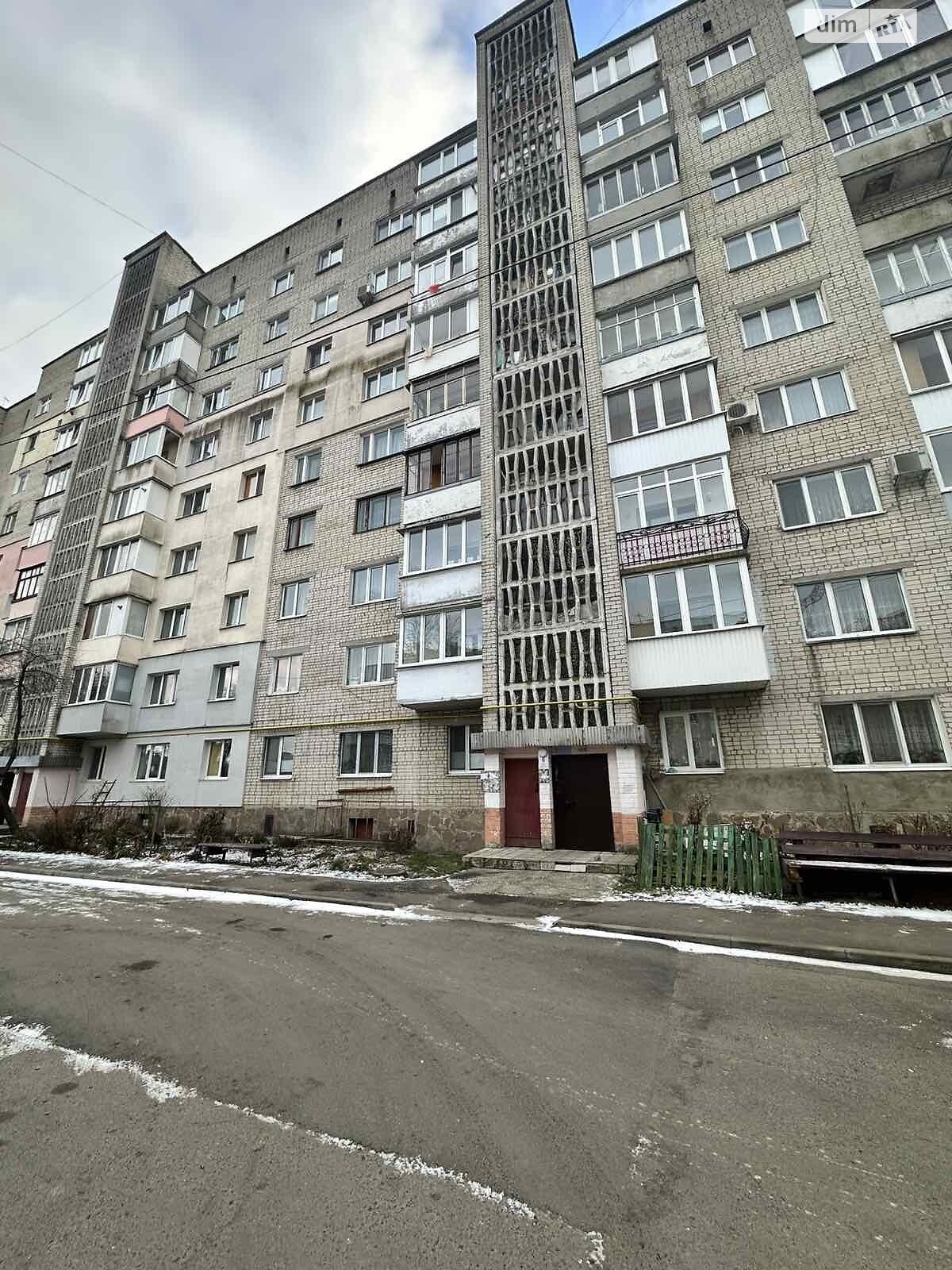 Продаж двокімнатної квартири в Рівному, на вул. Соборна 207, фото 1