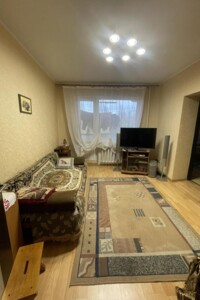 Продажа четырехкомнатной квартиры в Ровно, на ул. Соборная, фото 2 Продажа четырехкомнатной квартиры в Ровно, на ул. Соборная, фото 2