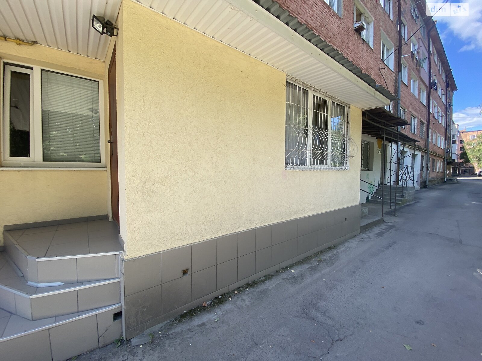 Продаж однокімнатної квартири в Рівному, на вул. Студентська 3, фото 1 Продаж однокімнатної квартири в Рівному, на вул. Студентська 3, фото 1