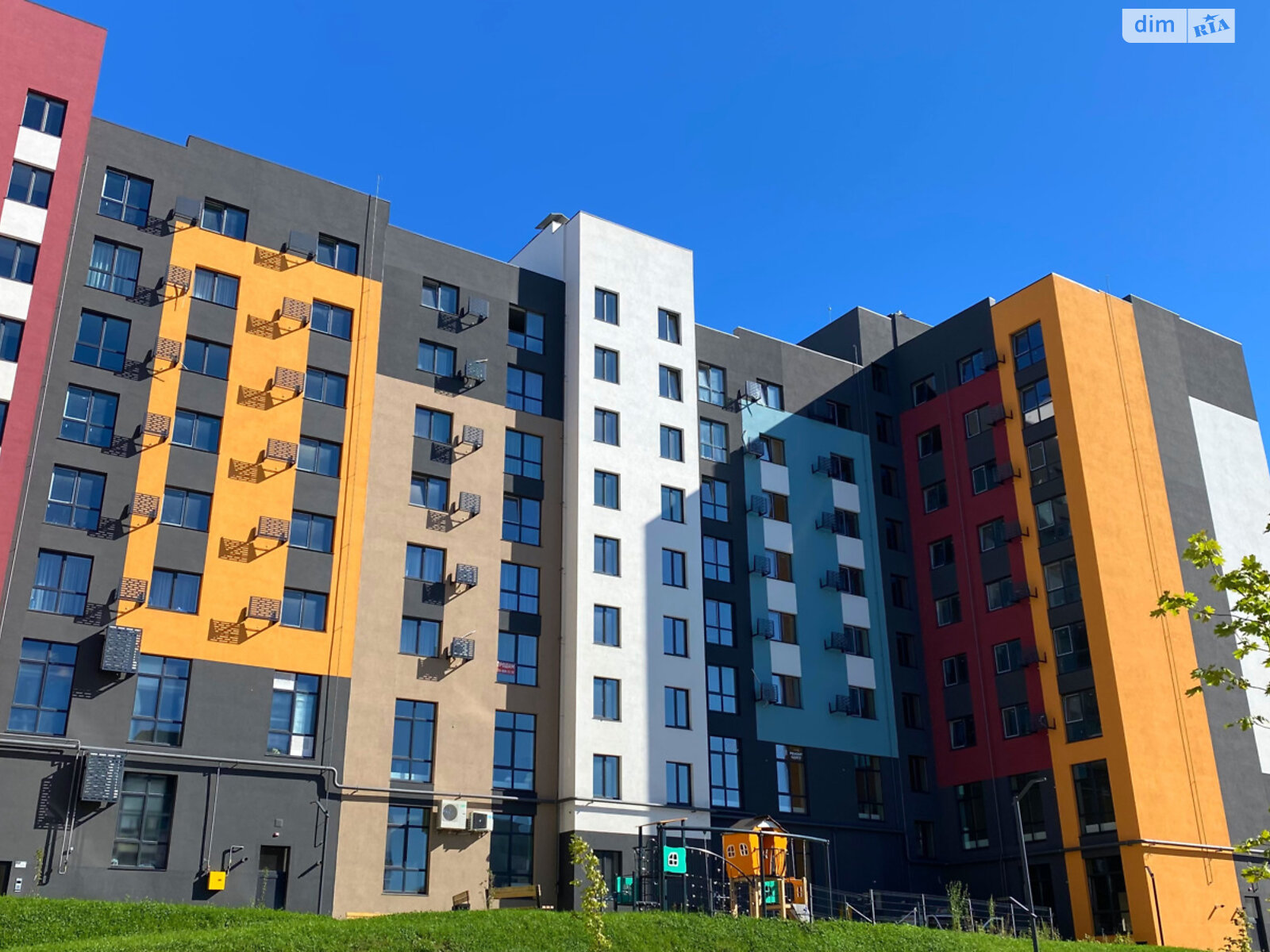 Продажа двухкомнатной квартиры в Ровно, на ул. Студенческая 24, район Южный фото 1 Продажа двухкомнатной квартиры в Ровно, на ул. Студенческая 24, район Южный фото 1