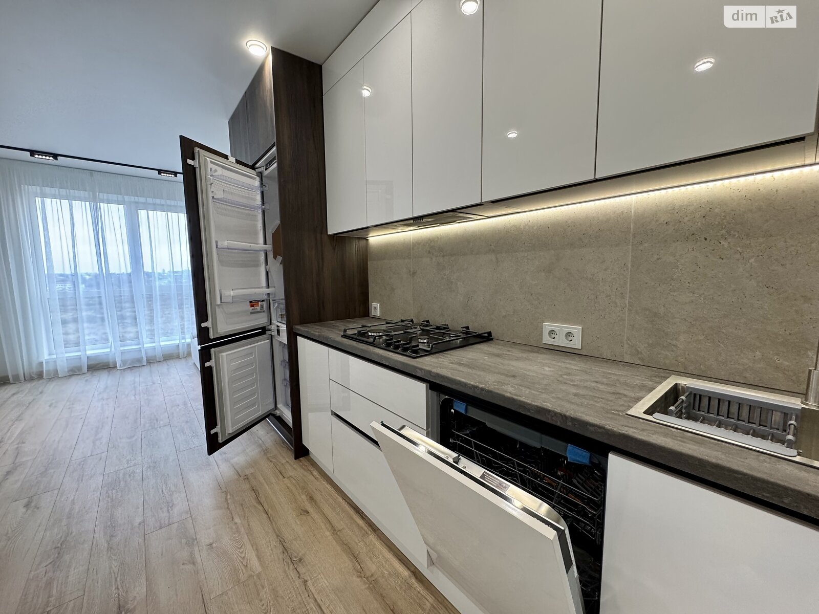 Продажа двухкомнатной квартиры в Ровно, на ул. Студенческая 24, фото 1