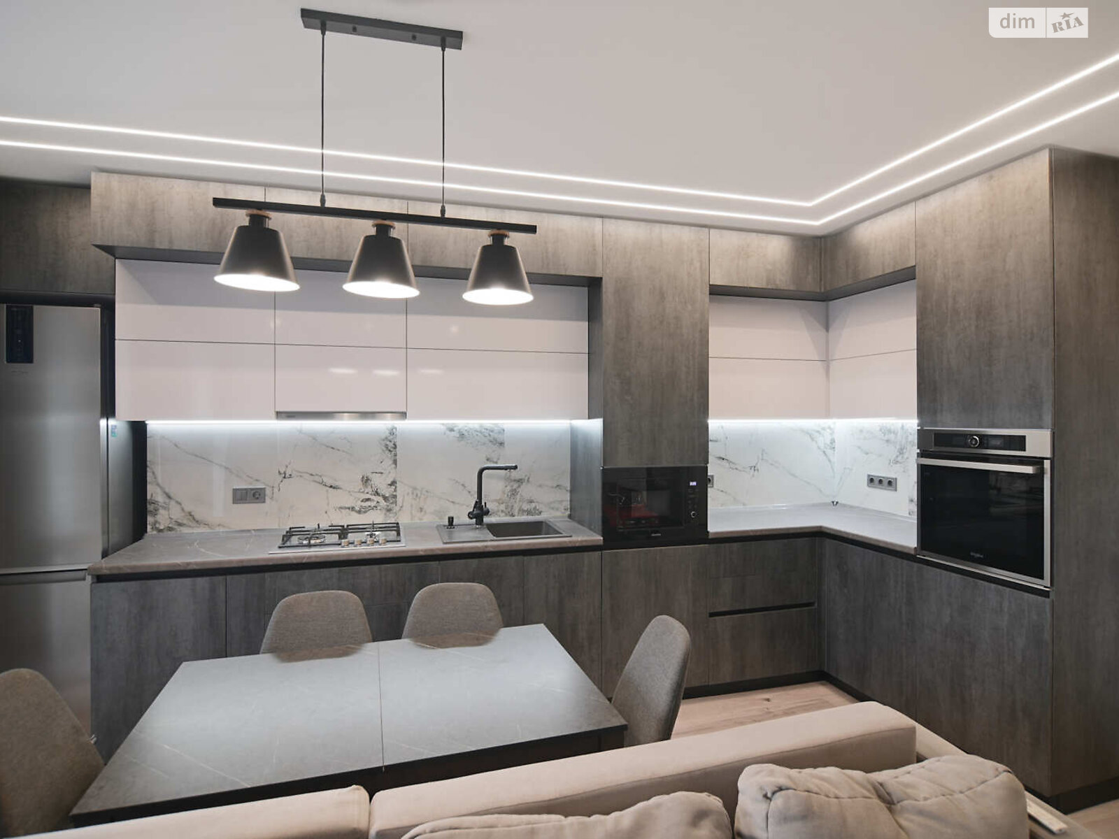 Продажа двухкомнатной квартиры в Ровно, на ул. 24 Августа 24, район Центр фото 1