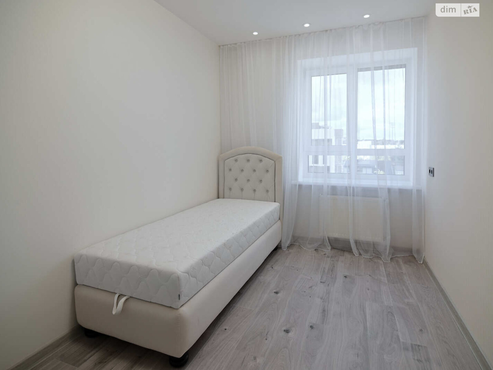 Продажа двухкомнатной квартиры в Ровно, на ул. 24 Августа 24, район Центр фото 1