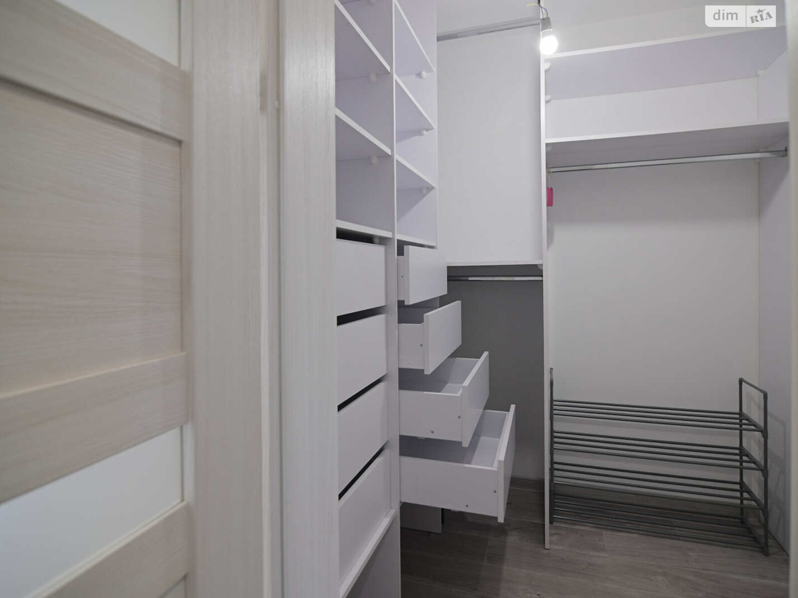 Продажа двухкомнатной квартиры в Ровно, на ул. 24 Августа 24, район Центр фото 1