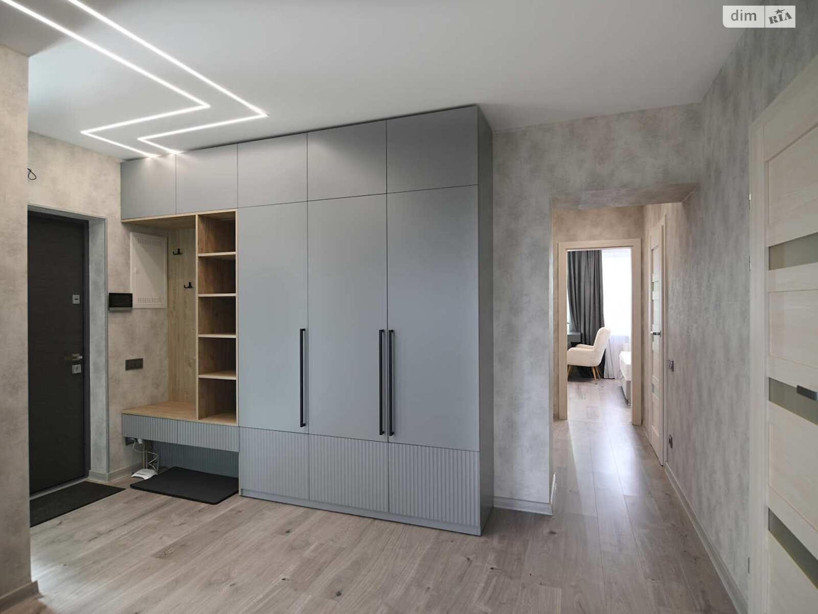 Продажа двухкомнатной квартиры в Ровно, на ул. 24 Августа 24, район Центр фото 1