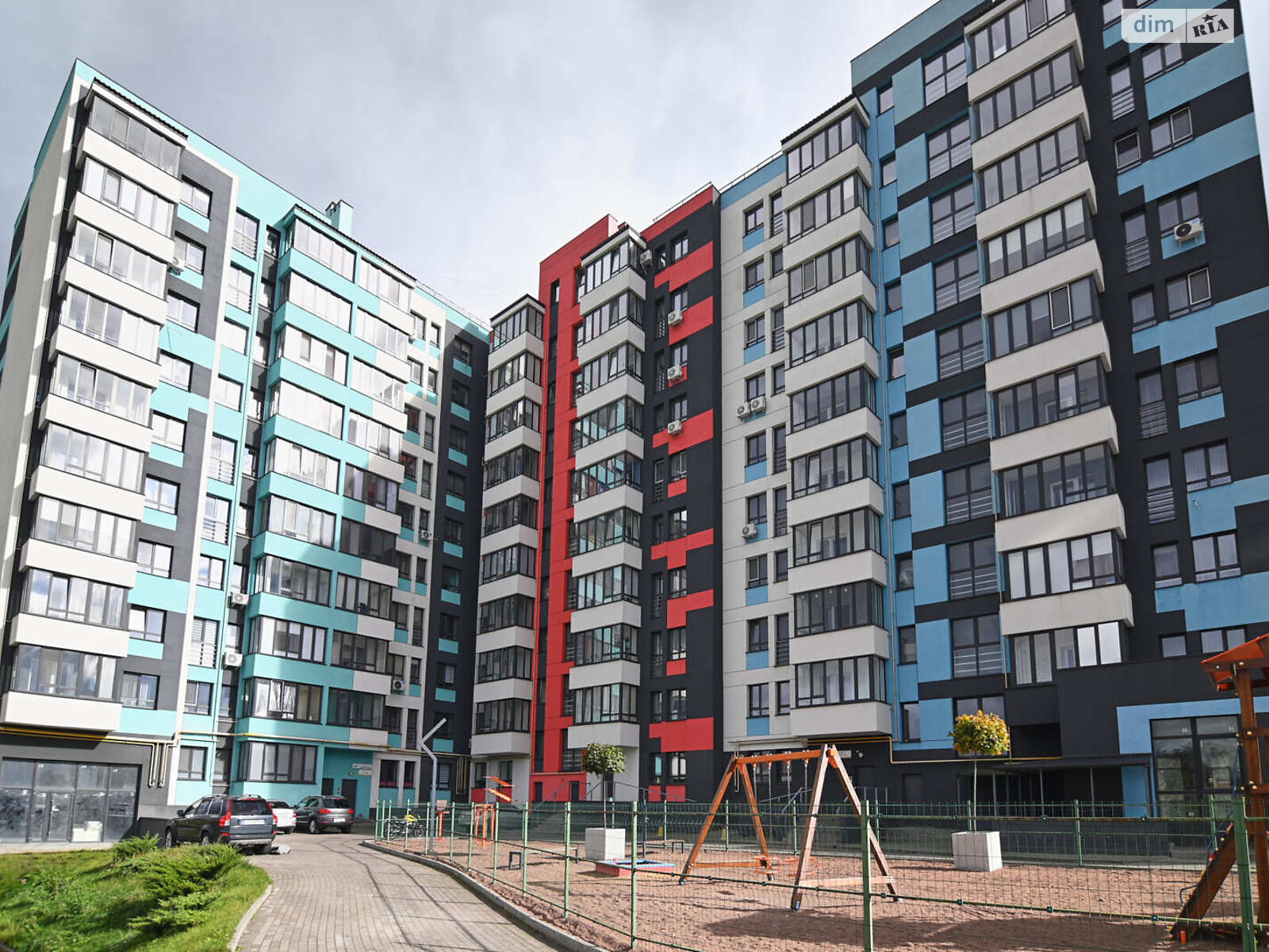 Продажа двухкомнатной квартиры в Ровно, на ул. 24 Августа 24, район Центр фото 1