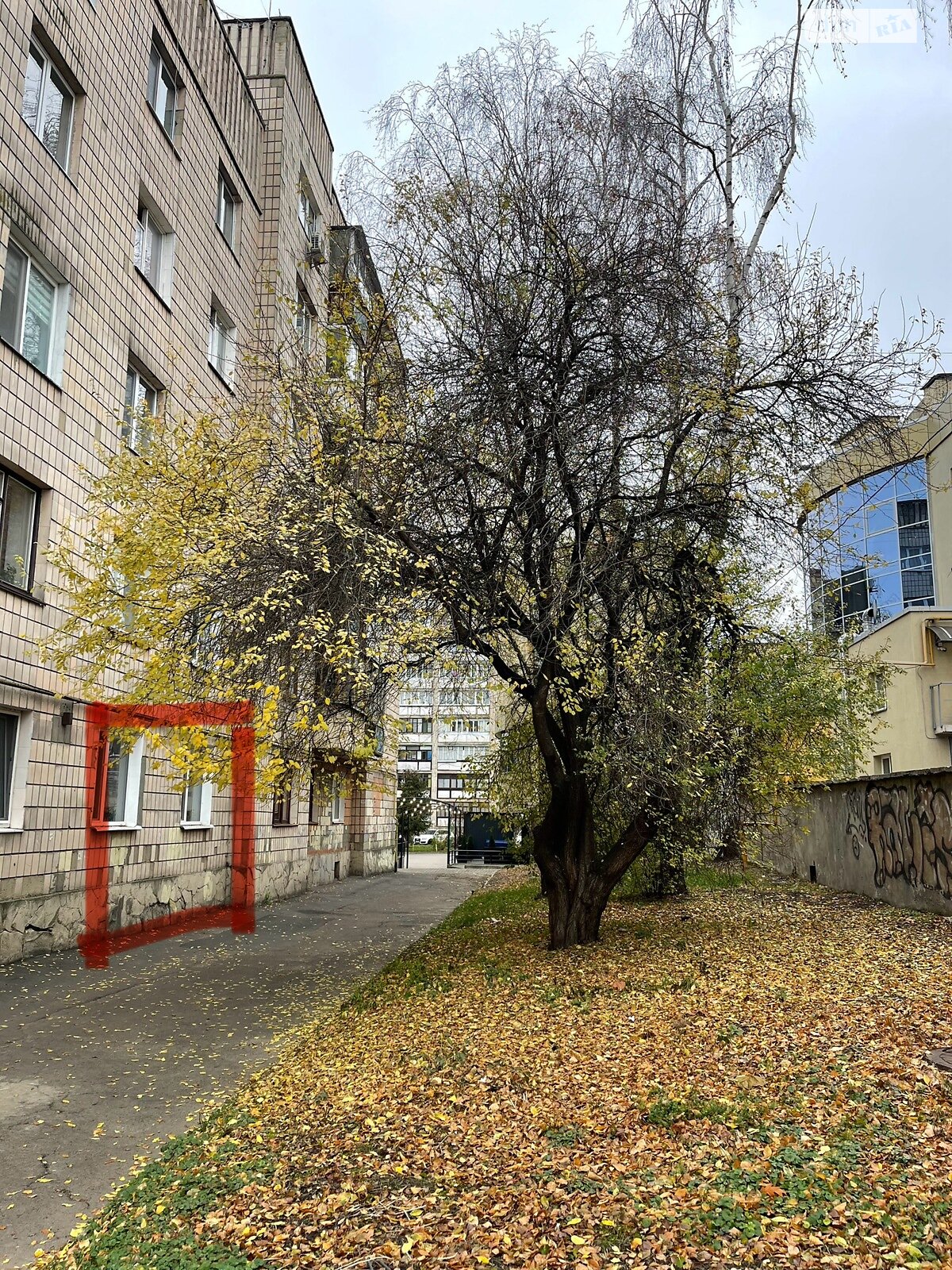 Продаж трикімнатної квартири в Рівному, на вул. Олександра Борисенка 3, кв. 3, район Центр фото 1 Продаж трикімнатної квартири в Рівному, на вул. Олександра Борисенка 3, кв. 3, район Центр фото 1