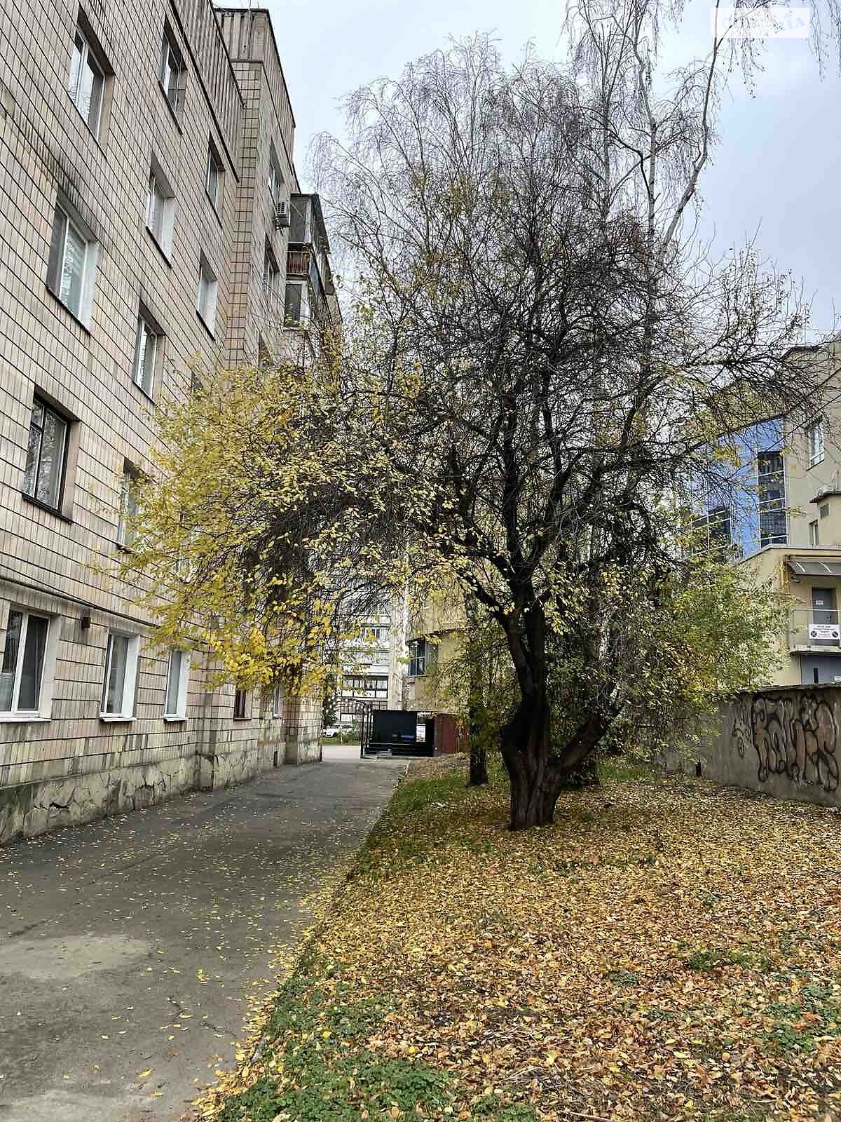 Продаж трикімнатної квартири в Рівному, на вул. Олександра Борисенка 3, район Центр фото 1 Продаж трикімнатної квартири в Рівному, на вул. Олександра Борисенка 3, район Центр фото 1