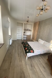 Продаж однокімнатної квартири в Рівному, на вул. Мазепи Гетьмана 3, район Центр фото 2
