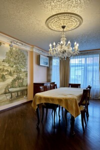 Продажа четырехкомнатной квартиры в Ровно, на ул. Черновола Вячеслава 44, район Центр фото 2