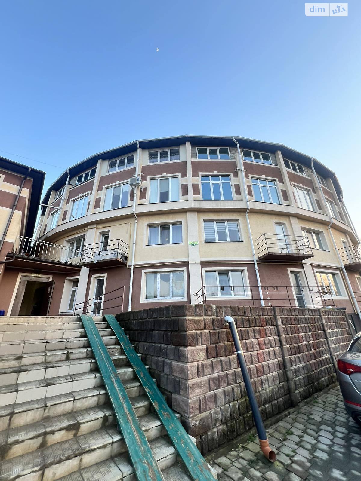 Продаж двокімнатної квартири в Рівному, на вул. Драгоманова 27, район Центр фото 1 Продаж двокімнатної квартири в Рівному, на вул. Драгоманова 27, район Центр фото 1