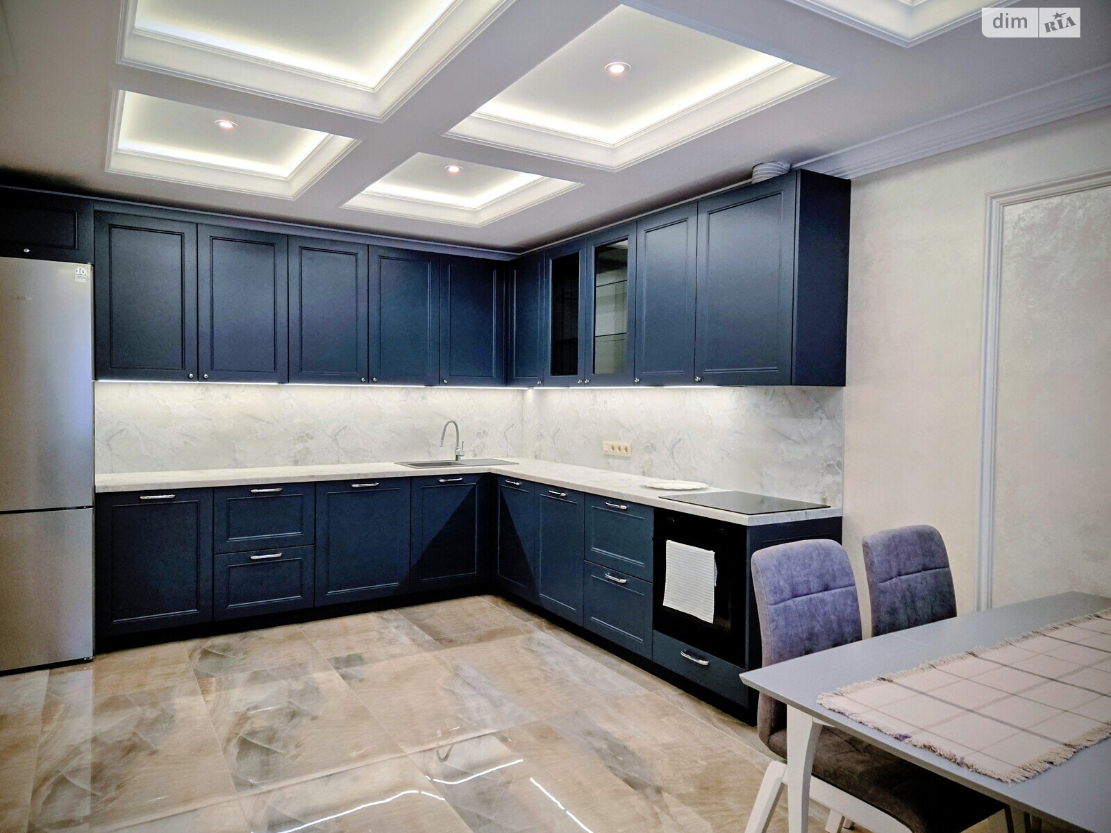 Продаж трикімнатної квартири в Рівному, на вул. Драгоманова, район Центр фото 1