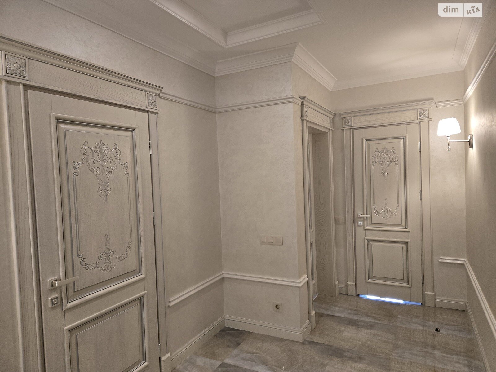 Продаж трикімнатної квартири в Рівному, на вул. Драгоманова, район Центр фото 1